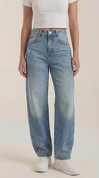 Women’s wide-leg jeans in light blue denim with button closure, belt loops, and pockets.